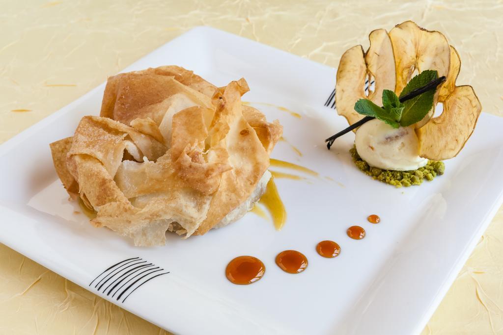 Hotel Restaurant Du Chateau Rocamadour Bagian luar foto