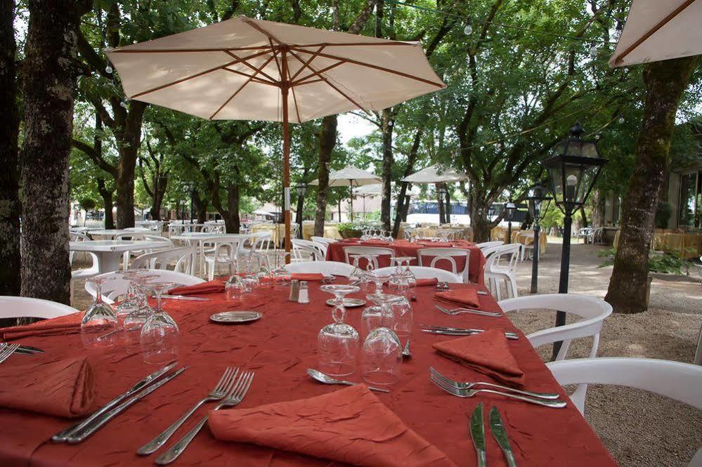 Hotel Restaurant Du Chateau Rocamadour Bagian luar foto